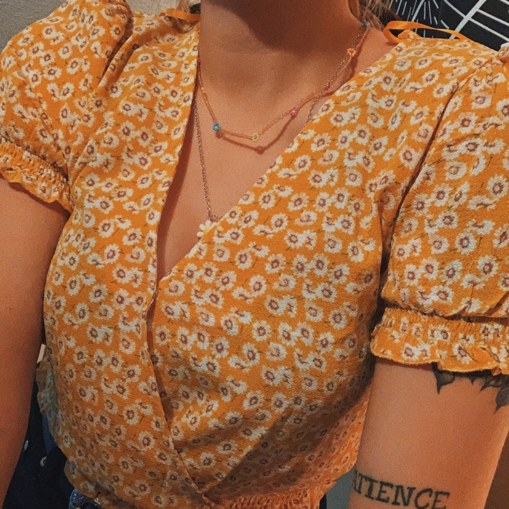 floral blouse :)